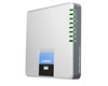 Passerelle 4 ports FXO pour 4 lignes RTC
Le SPA400 permet de connecter jusqu'à 4 ligens analogiques à un réseau de VoIP. Intégrant une application de messagerie vocal, le SPA400 utilise les multiples lignes analogiques existantes et dirige automatiquement les appels vers et depuis votre poste.
